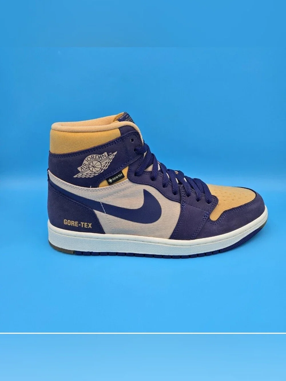AIR JORDAN 1 ELEMENT GORE-TEX HIGH Tan/Purple Size 9.5 Men's